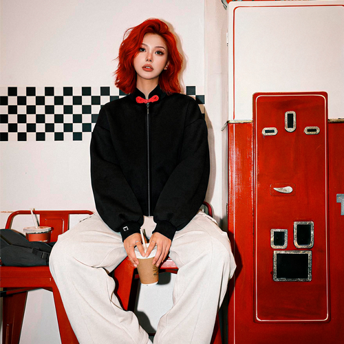 Китайский стиль в современной уличной моде – бомбер БЕЗДNА